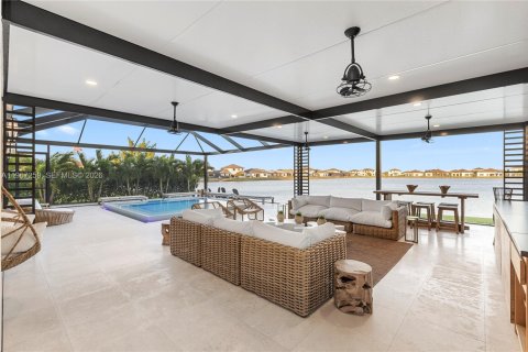 House in Ave Maria, Florida 4 bedrooms, 370.22 sq.m. № 2030585 - photo 11