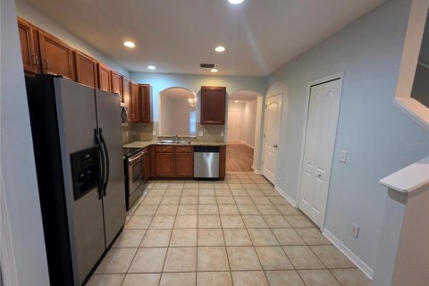 Touwnhouse à louer à Riverview, Floride: 2 chambres, 116.59 m2 № 2410313 - photo 8