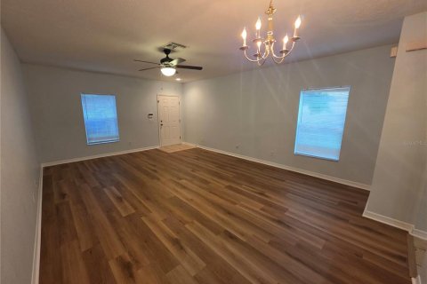 Touwnhouse à louer à Riverview, Floride: 2 chambres, 116.59 m2 № 2410313 - photo 5