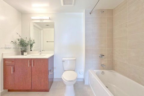 Снять в аренду квартиру в Суитуотер, Флорида 1 спальня, 69.31м2, № 2082903 - фото 17