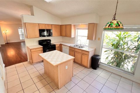 Casa en alquiler en Orlando, Florida, 4 dormitorios, 175.4 m2 № 1816930 - foto 23