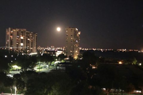 Copropriété à vendre à Miami, Floride: 2 chambres, 125.7 m2 № 1977295 - photo 11