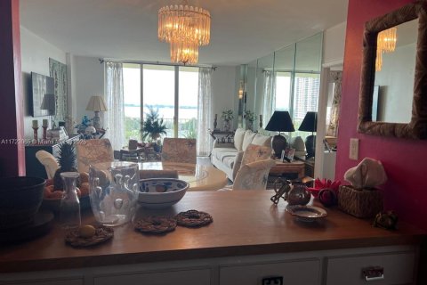 Copropriété à vendre à Miami, Floride: 2 chambres, 125.7 m2 № 1977295 - photo 9