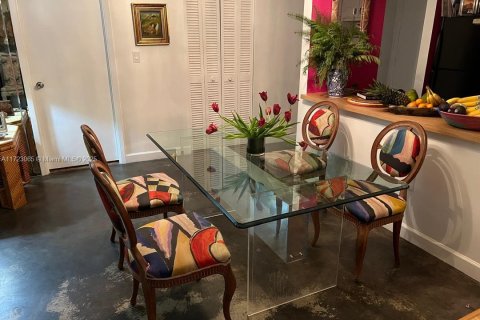 Copropriété à vendre à Miami, Floride: 2 chambres, 125.7 m2 № 1977295 - photo 3