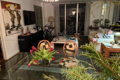 Copropriété à vendre à Miami, Floride: 2 chambres, 125.7 m2 № 1977295 - photo 8