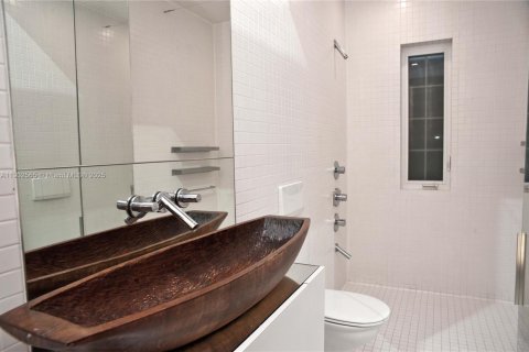 Снять в аренду кондоминиум в Майами-Бич, Флорида 1 спальня, 55.74м2, № 1953993 - фото 17