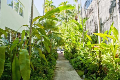 Снять в аренду кондоминиум в Майами-Бич, Флорида 1 спальня, 55.74м2, № 1953993 - фото 26