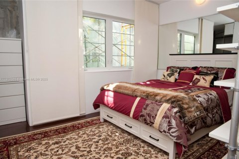 Снять в аренду кондоминиум в Майами-Бич, Флорида 1 спальня, 55.74м2, № 1953993 - фото 15