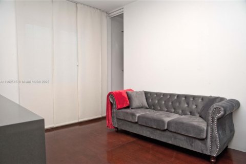 Снять в аренду кондоминиум в Майами-Бич, Флорида 1 спальня, 55.74м2, № 1953993 - фото 13