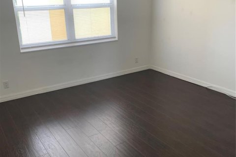 Condo in Boca Raton, Florida, 1 bedroom  № 2081587 - photo 6