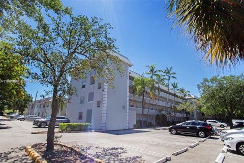 Apartment in Palmetto Bay, Florida 2 bedrooms, 74.41 sq.m. № 2003073 - photo 29