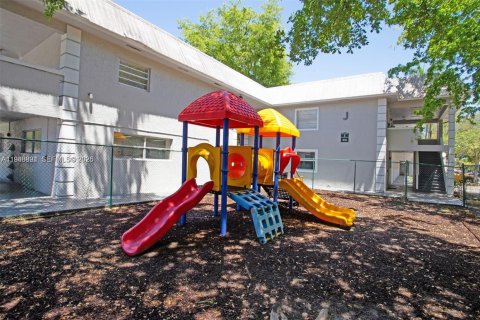 Apartment in Palmetto Bay, Florida 2 bedrooms, 74.41 sq.m. № 2003073 - photo 24