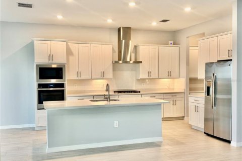 Villa ou maison à louer à Lakewood Ranch, Floride: 4 chambres, 254.92 m2 № 2204238 - photo 5
