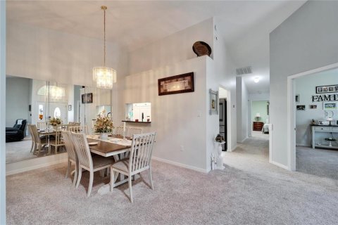 House in Lakeland, Florida 4 bedrooms, 203.92 sq.m. № 1910688 - photo 9