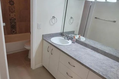 Condo in Margate, Florida, 1 bedroom № 2175454 - photo 8