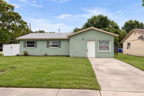Villa ou maison à Kissimmee, Floride 3 chambres, 127.74 m2 № 2386332