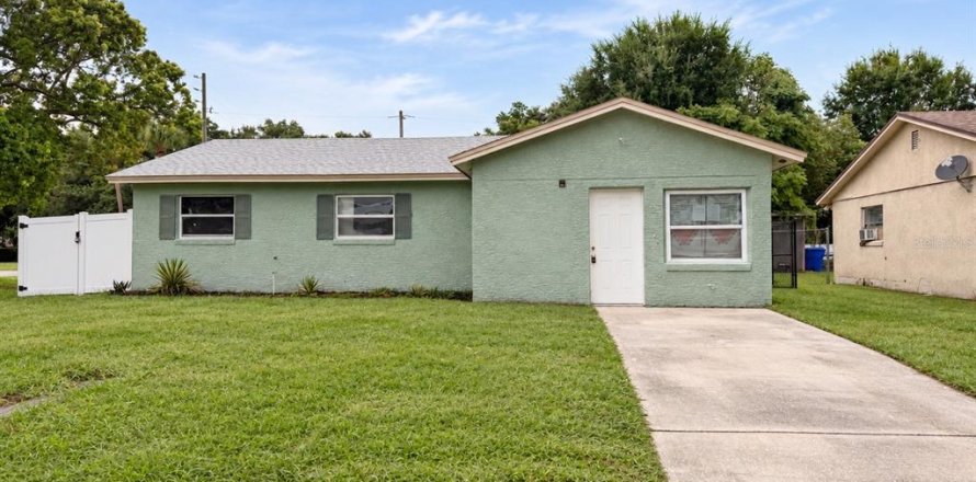Villa ou maison à Kissimmee, Floride 3 chambres, 127.74 m2 № 2386332