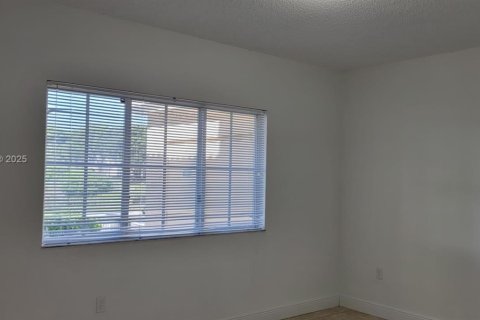 Copropriété à louer à Miramar, Floride: 1 chambre, 78.97 m2 № 1967865 - photo 17