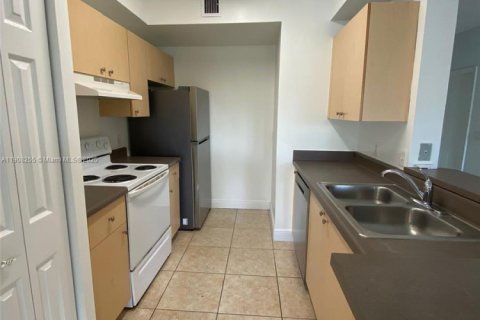 Copropriété à louer à Miramar, Floride: 1 chambre, 78.97 m2 № 1967865 - photo 10