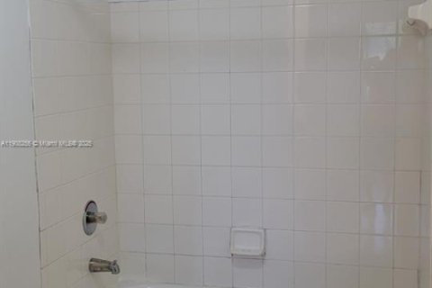 Copropriété à louer à Miramar, Floride: 1 chambre, 78.97 m2 № 1967865 - photo 19