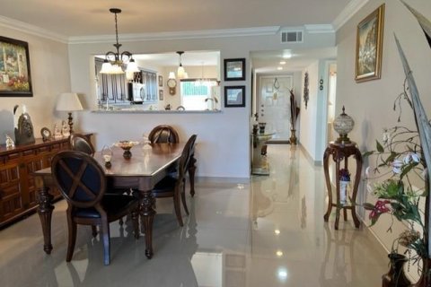 Copropriété à vendre à Sunrise, Floride: 2 chambres, 127.28 m2 № 2084832 - photo 11