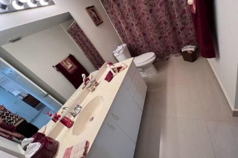 Copropriété à vendre à Sunrise, Floride: 2 chambres, 127.28 m2 № 2084832 - photo 20