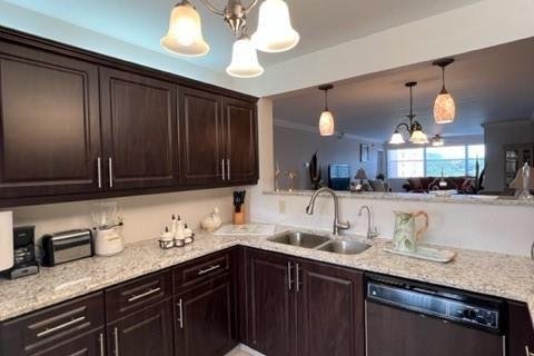 Copropriété à vendre à Sunrise, Floride: 2 chambres, 127.28 m2 № 2084832 - photo 3