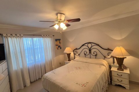 Copropriété à vendre à Sunrise, Floride: 2 chambres, 127.28 m2 № 2084832 - photo 27