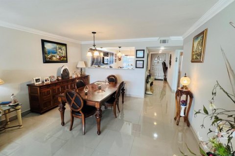 Copropriété à vendre à Sunrise, Floride: 2 chambres, 127.28 m2 № 2084832 - photo 25