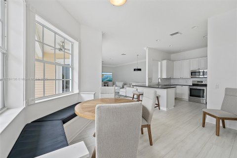 House in Jupiter, Florida 3 bedrooms, 186.55 sq.m. № 1863669 - photo 10