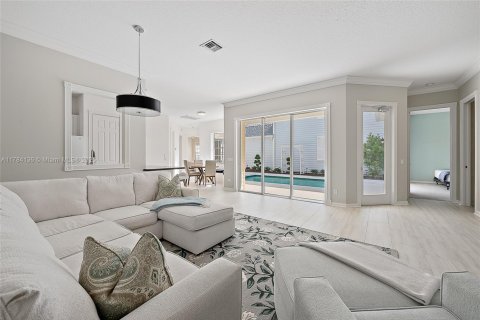 House in Jupiter, Florida 3 bedrooms, 186.55 sq.m. № 1863669 - photo 3