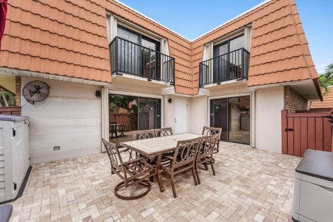 Touwnhouse à vendre à Deerfield Beach, Floride: 2 chambres, 114.83 m2 № 2265096 - photo 7