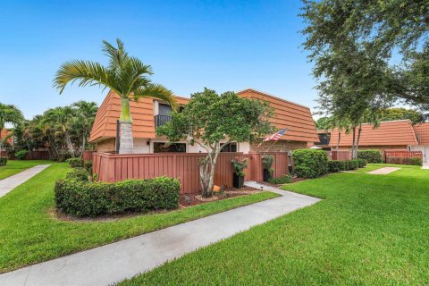 Touwnhouse à vendre à Deerfield Beach, Floride: 2 chambres, 114.83 m2 № 2265096 - photo 3
