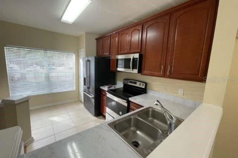 Touwnhouse à louer à Sanford, Floride: 2 chambres, 105.72 m2 № 2412686 - photo 5