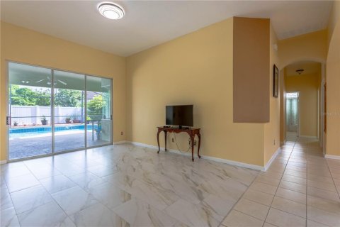 House in Oviedo, Florida 4 bedrooms, 293.2 sq.m. № 1780897 - photo 10