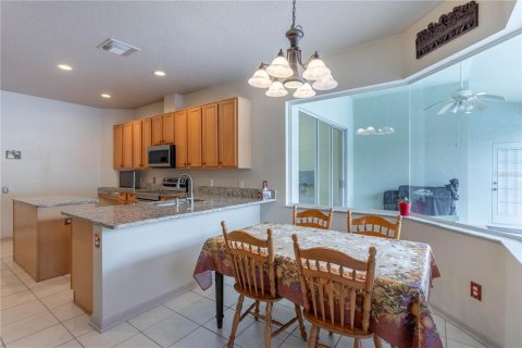 House in Oviedo, Florida 4 bedrooms, 293.2 sq.m. № 1780897 - photo 22