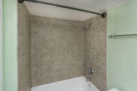 Condo in West Palm Beach, Florida, 1 bedroom  № 2250479 - photo 8
