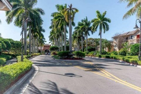 Condo in West Palm Beach, Florida, 1 bedroom  № 2250479 - photo 14