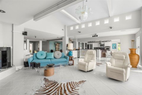 Casa en venta en Saint Petersburg, Florida, 3 dormitorios, 312.15 m2 № 1336680 - foto 19