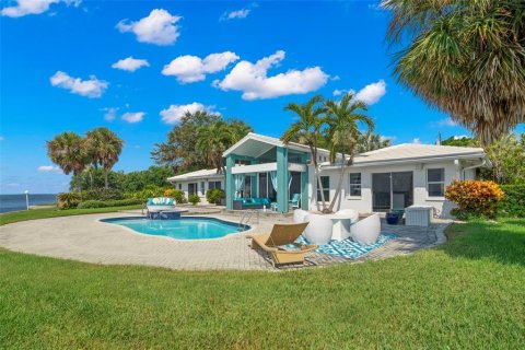 Casa en venta en Saint Petersburg, Florida, 3 dormitorios, 312.15 m2 № 1336680 - foto 9