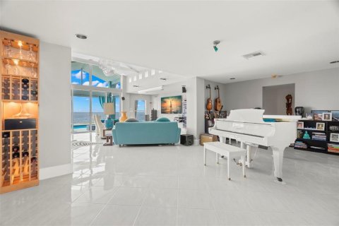 Casa en venta en Saint Petersburg, Florida, 3 dormitorios, 312.15 m2 № 1336680 - foto 17