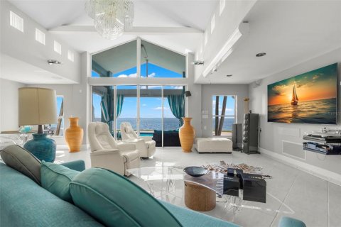 Casa en venta en Saint Petersburg, Florida, 3 dormitorios, 312.15 m2 № 1336680 - foto 18
