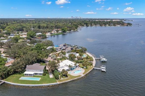 Casa en venta en Saint Petersburg, Florida, 3 dormitorios, 312.15 m2 № 1336680 - foto 2