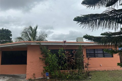 Купить виллу или дом в Холливуд, Флорида 3 спальни, 146.6м2, № 2004040 - фото 3