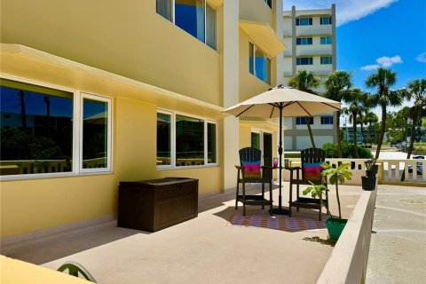Condo in Belleair Bluffs, Florida, 2 bedrooms  № 1783248 - photo 28