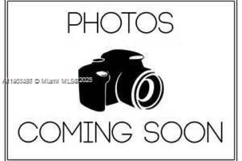 Condo in Sunny Isles Beach, Florida, 2 bedrooms  № 1951561 - photo 1