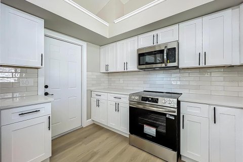 Villa ou maison à vendre à Orlando, Floride: 3 chambres, 126.9 m2 № 2411646 - photo 15