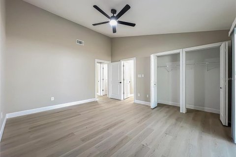 Villa ou maison à vendre à Orlando, Floride: 3 chambres, 126.9 m2 № 2411646 - photo 19