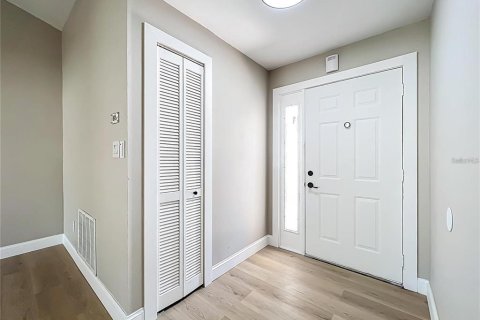Villa ou maison à vendre à Orlando, Floride: 3 chambres, 126.9 m2 № 2411646 - photo 5