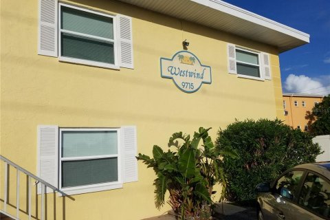 Condominio en alquiler en Treasure Island, Florida, 1 dormitorio, 53.88 m2 № 1835954 - foto 18